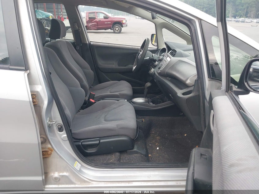 2013 HONDA FIT auction photo 5