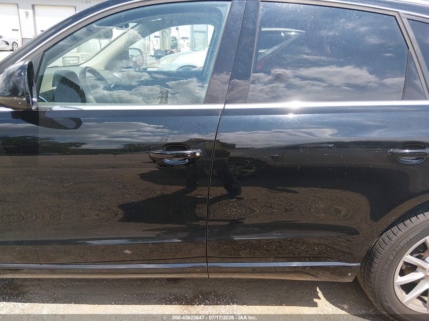 2011 Audi Q5 2.0T Premium VIN: WA1CFAFP1BA067915 Lot: 45623647