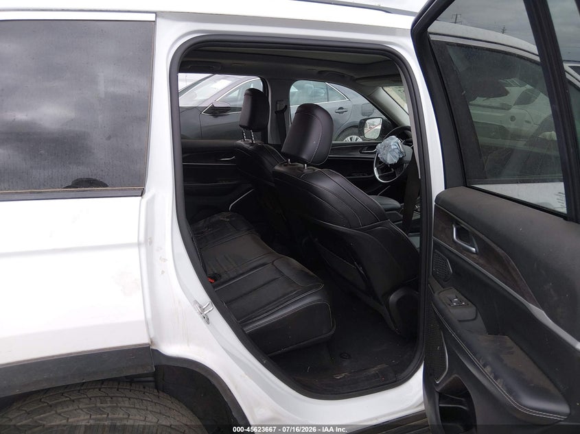 AtlanticExpress - Jeep Grand Cherokee