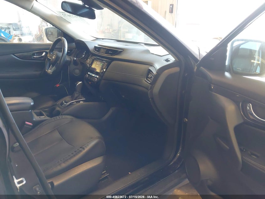 2018 NISSAN ROGUE auction photo 5