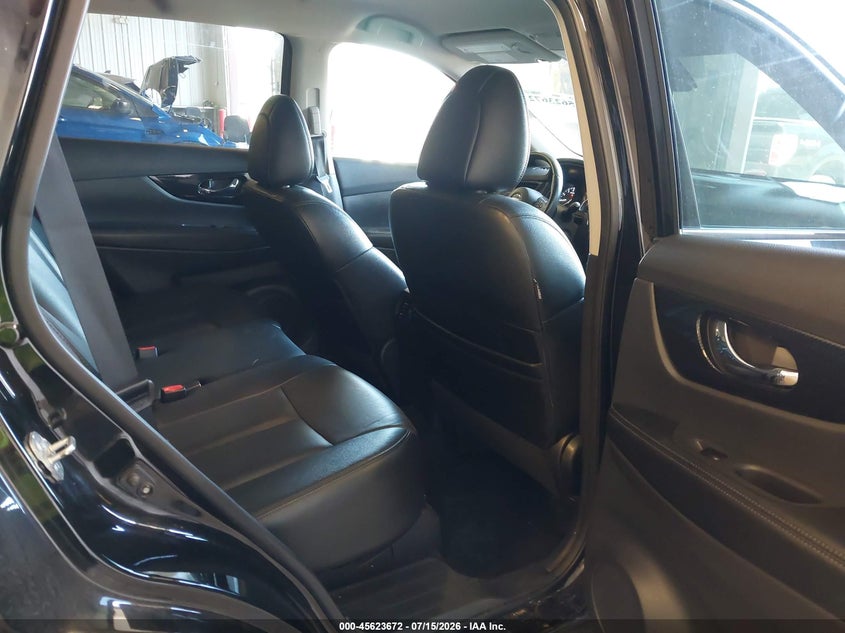 2018 NISSAN ROGUE auction photo 8