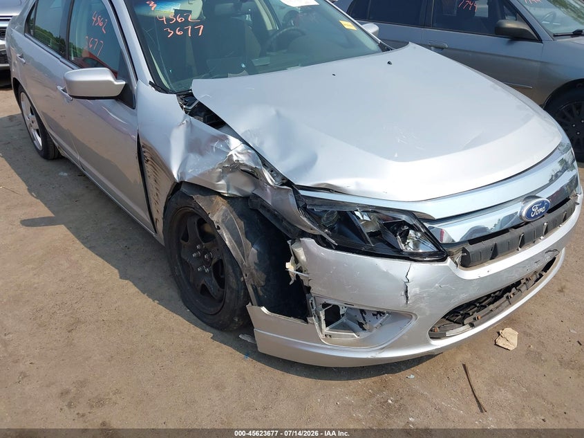 2011 FORD FUSION auction photo 6