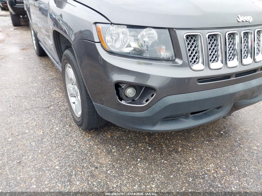 2017 Jeep Compass Latitude VIN: 1C4NJCEA3HD116934 Lot: 45623707