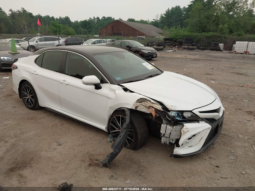 2023 TOYOTA CAMRY auction photo 1