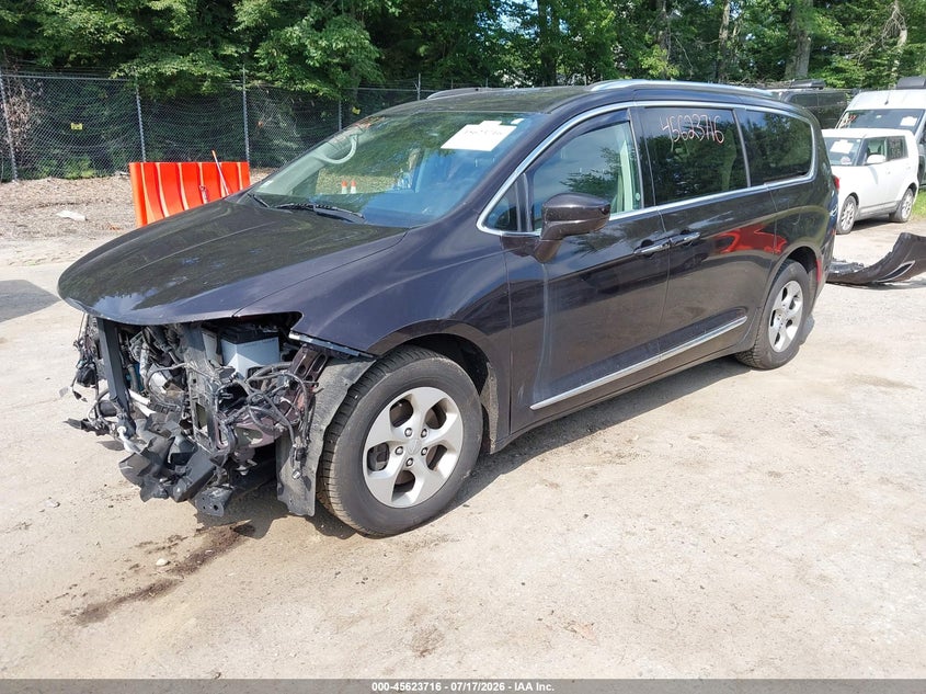 Vin: 2c4rc1eg9hr525005, lot: 46122182, chrysler pacifica touring-l plus 20172