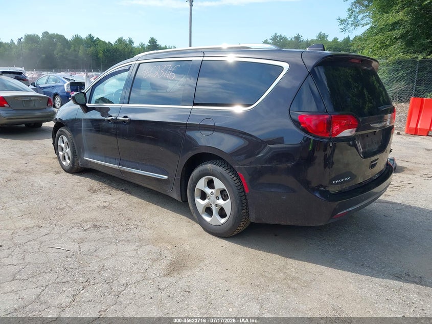 Vin: 2c4rc1eg9hr525005, lot: 46122182, chrysler pacifica touring-l plus 20173