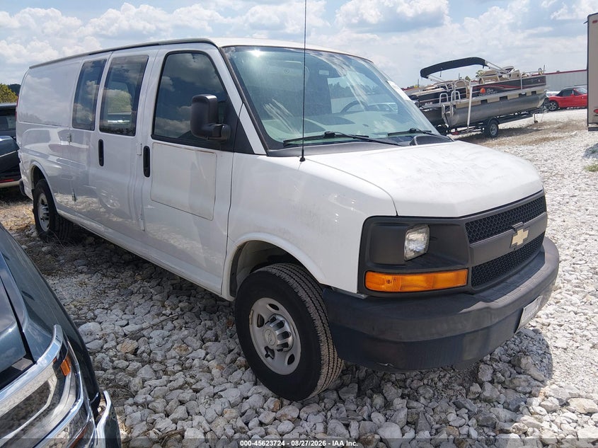 2015 CHEVROLET EXPRESS 3500 auction photo 1