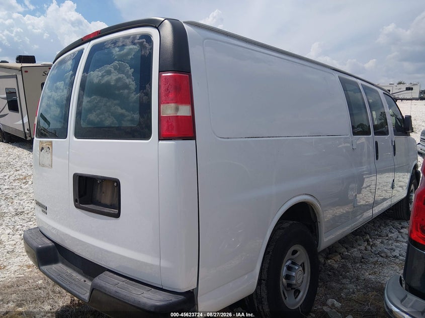 2015 CHEVROLET EXPRESS 3500 auction photo 4