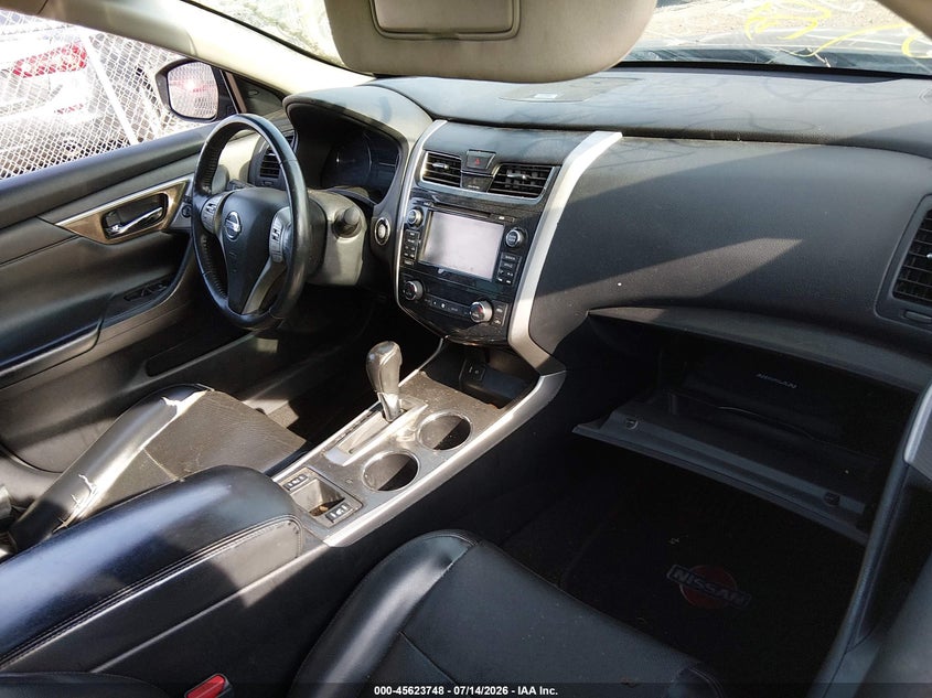 2015 NISSAN ALTIMA auction photo 5