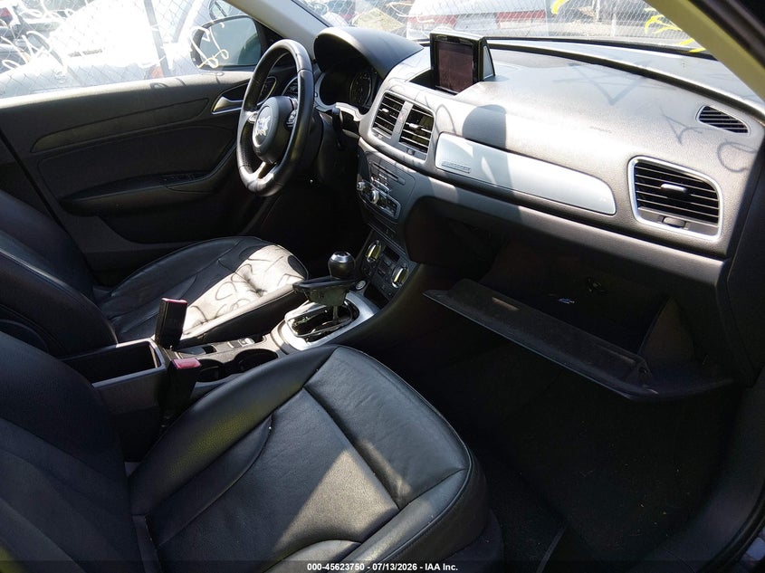 2015 AUDI Q3 auction photo 5