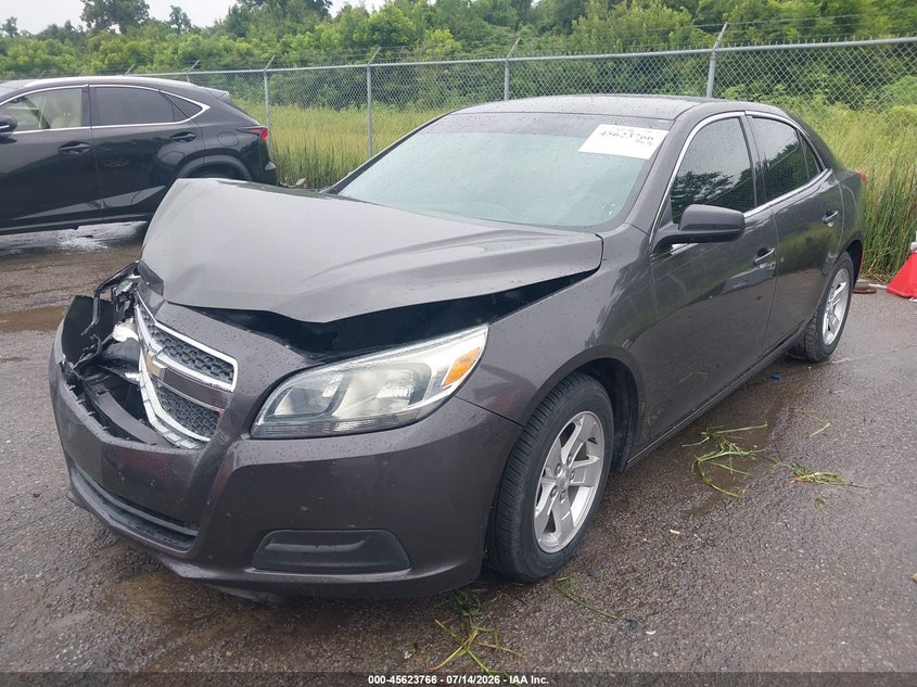2013 Chevrolet Malibu, Front End, IAAI, VIN 1G11B5SA3DF319843 — photo 2