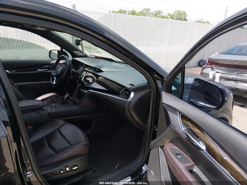 2023 CADILLAC XT6 auction photo 5