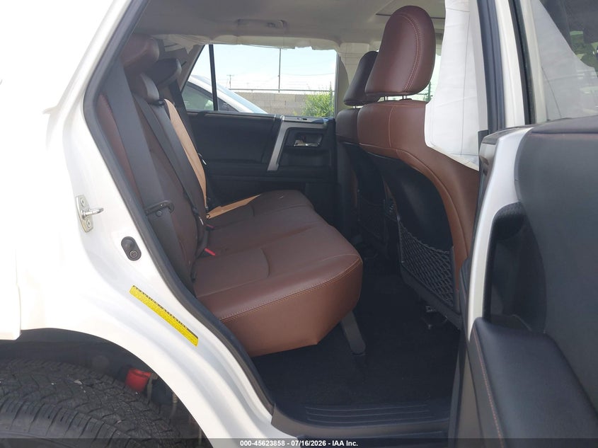 2022 Toyota 4Runner Limited VIN: JTEKU5JR2N6073751 Lot: 45623858