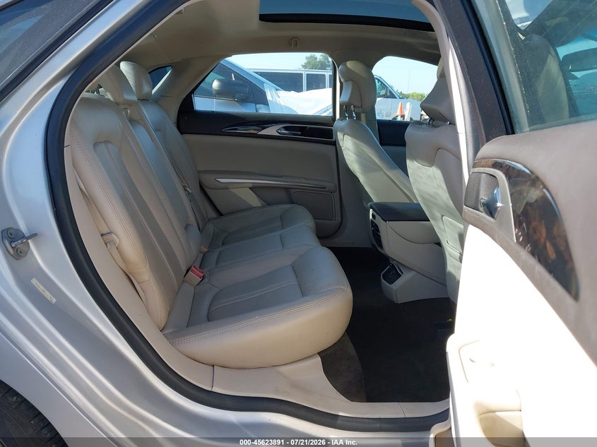 2016 LINCOLN MKZ HYBRID auction photo 8