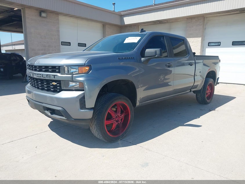 2020 CHEVROLET SILVERADO 1500 auction photo 2