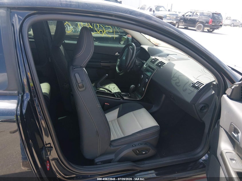 2013 VOLVO C30 auction photo 5