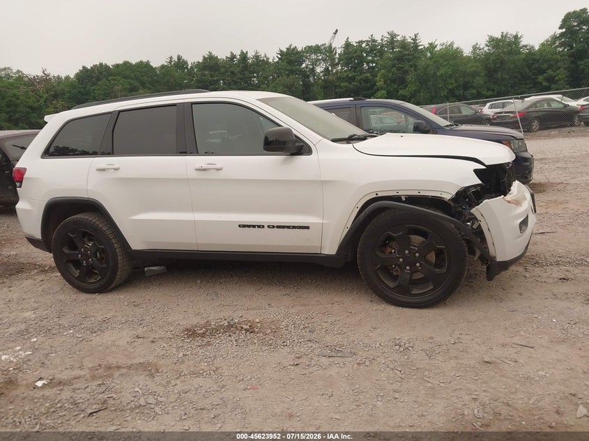 JEEP GRAND CHEROKEE - zdjęcie 13