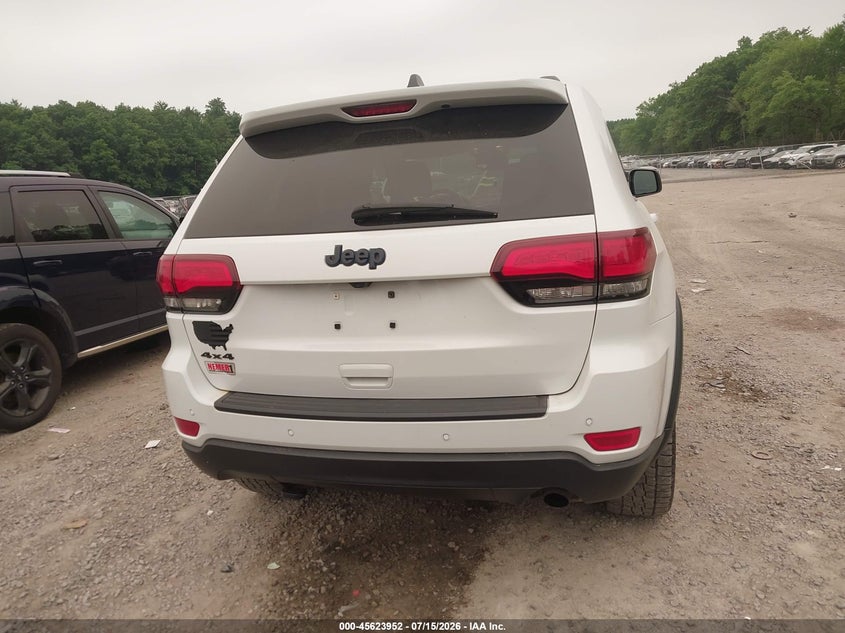 JEEP GRAND CHEROKEE - zdjęcie 16