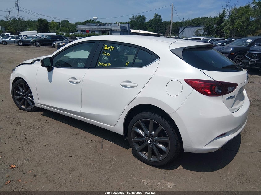2018 MAZDA MAZDA3 auction photo 3