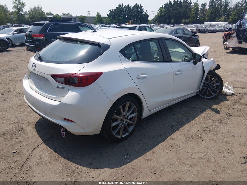 2018 MAZDA MAZDA3 auction photo 4
