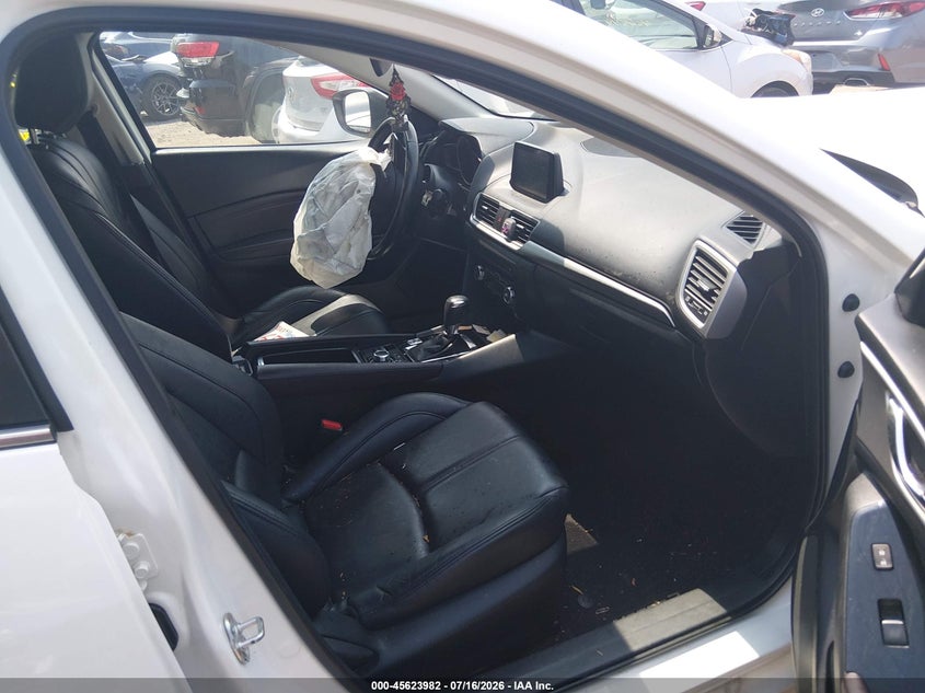 2018 MAZDA MAZDA3 auction photo 5