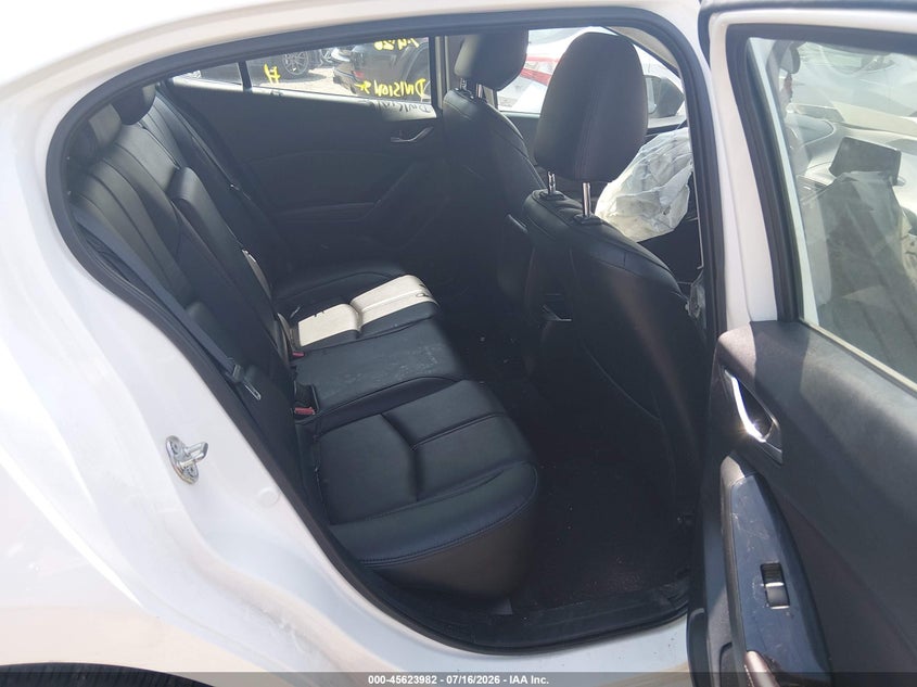 2018 MAZDA MAZDA3 auction photo 8