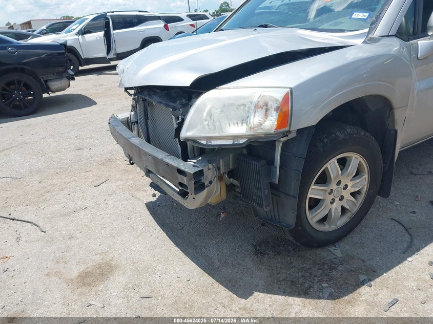 2010 MITSUBISHI ENDEAVOR auction photo 6