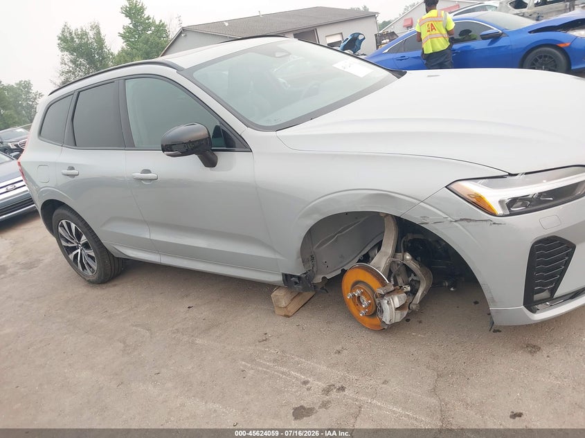 2024 Volvo Xc60 B5 Core Dark Theme VIN: YV4L12RK0R1822280 Lot: 45624059