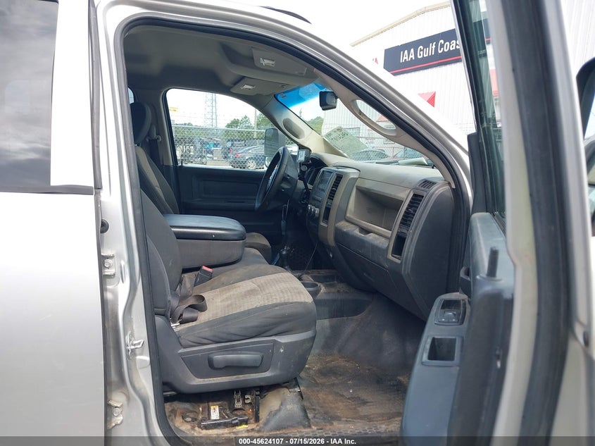 2012 RAM 3500 auction photo 5