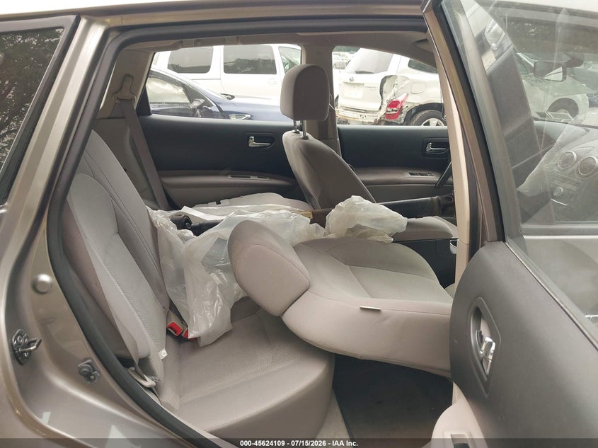2011 NISSAN ROGUE auction photo 8