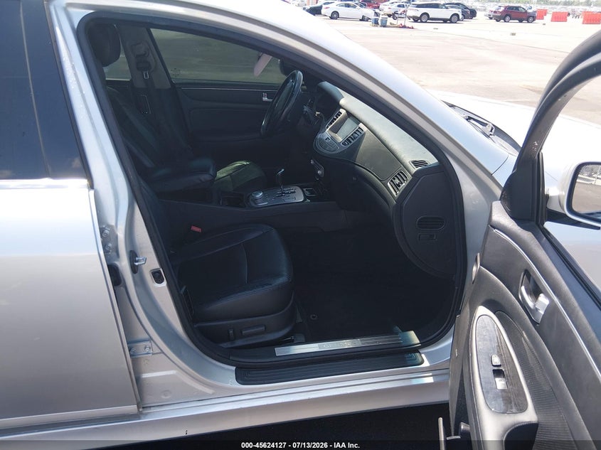 2013 HYUNDAI GENESIS auction photo 5