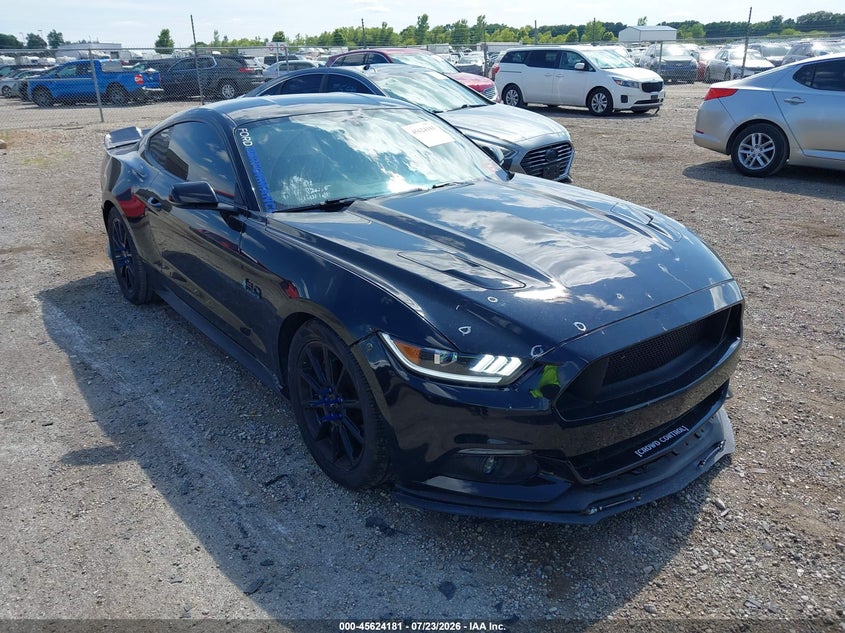 FORD MUSTANG - zdjęcie 1