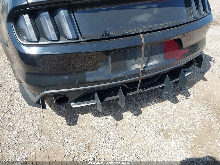 FORD MUSTANG - zdjęcie 6