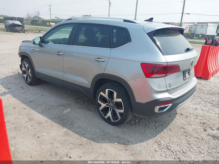 2022 VOLKSWAGEN TAOS auction photo 3