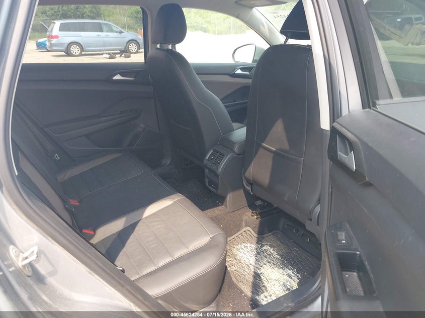 2022 VOLKSWAGEN TAOS auction photo 8
