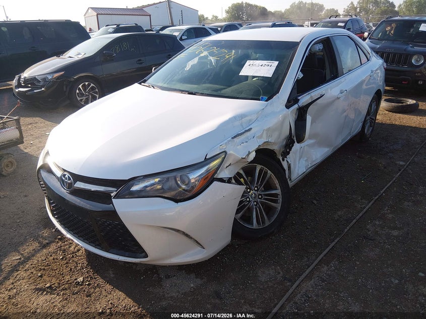 2016 TOYOTA CAMRY auction photo 2