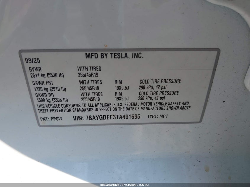 TESLA MODEL Y - zdjęcie 9