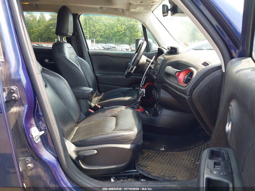 2016 JEEP RENEGADE auction photo 5
