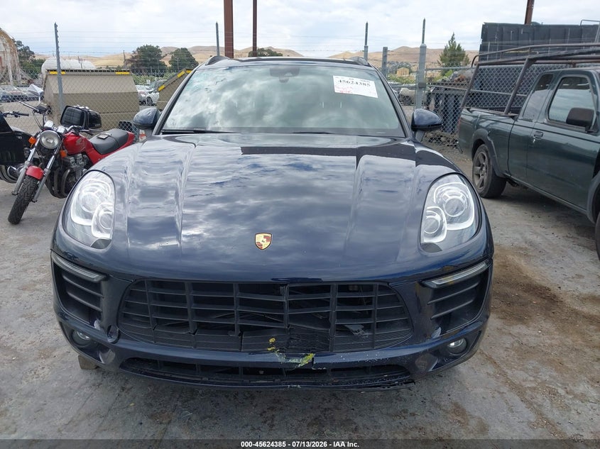2018 Porsche Macan VIN: WP1AA2A51JLB11517 Lot: 45624385