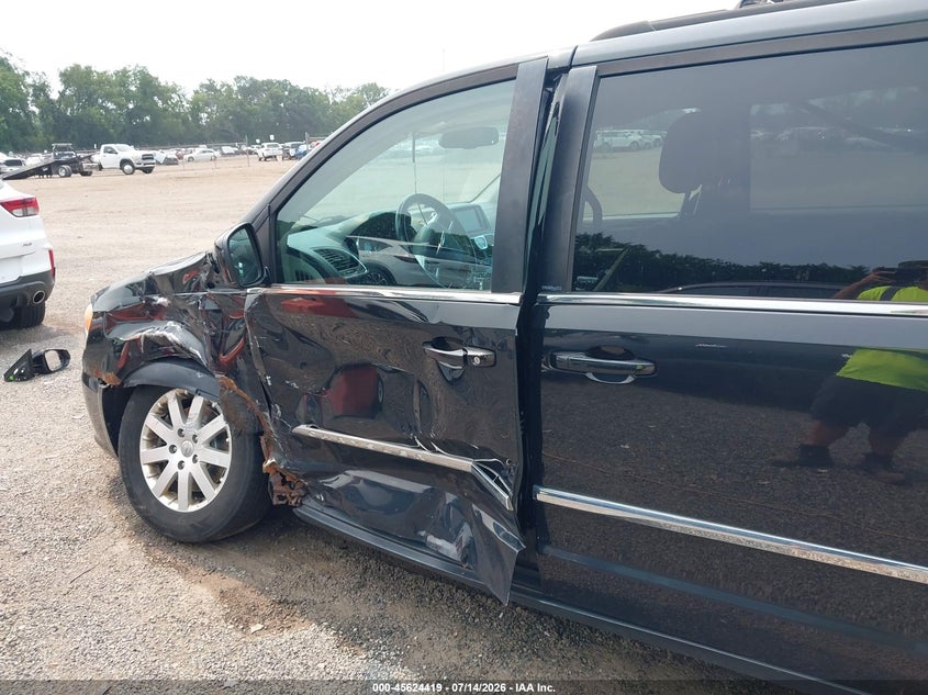 2013 Chrysler Town & Country Touring VIN: 2C4RC1BG8DR632321 Lot: 45624419