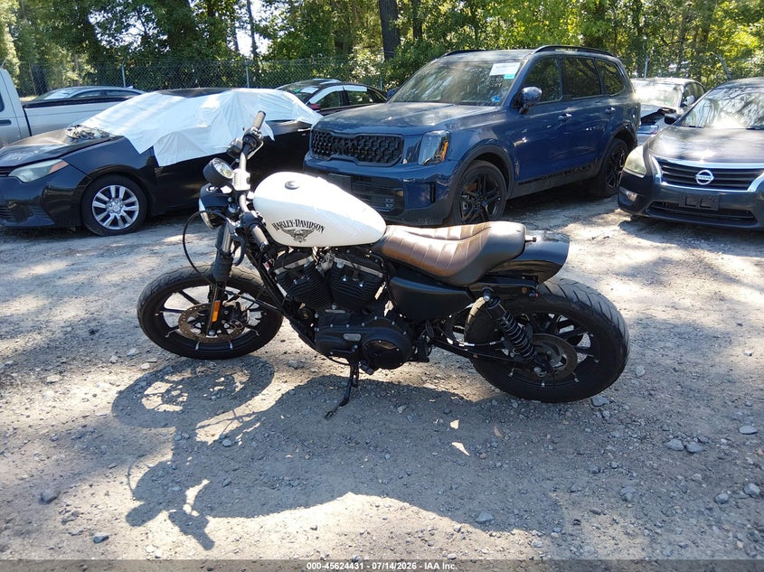 2018 Harley-Davidson Xl883 Iron 883 VIN: 1HD4LE213JC433550 Lot: 45624431
