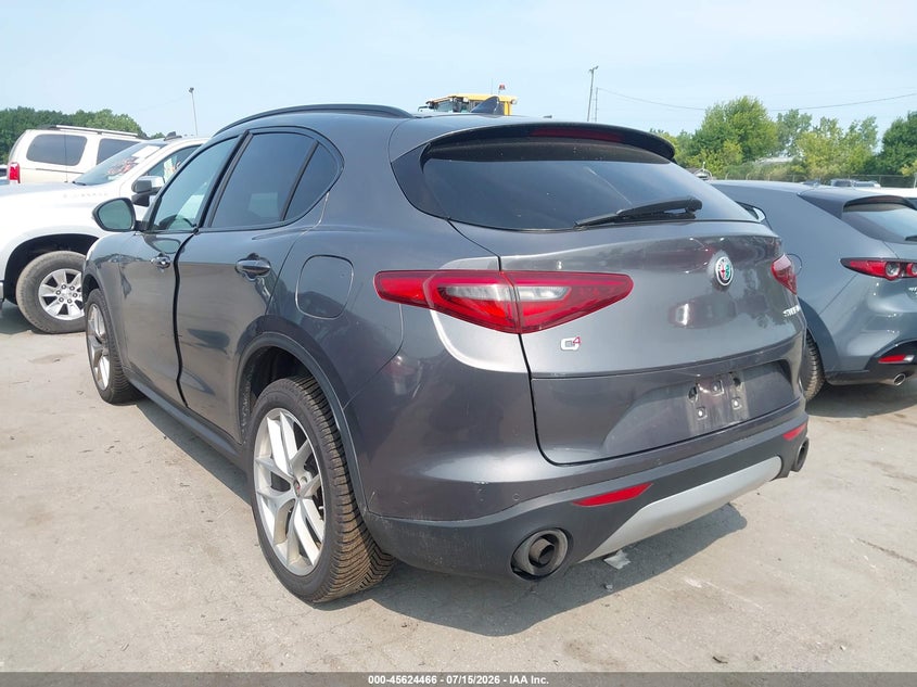 2018 ALFA ROMEO STELVIO auction photo 3