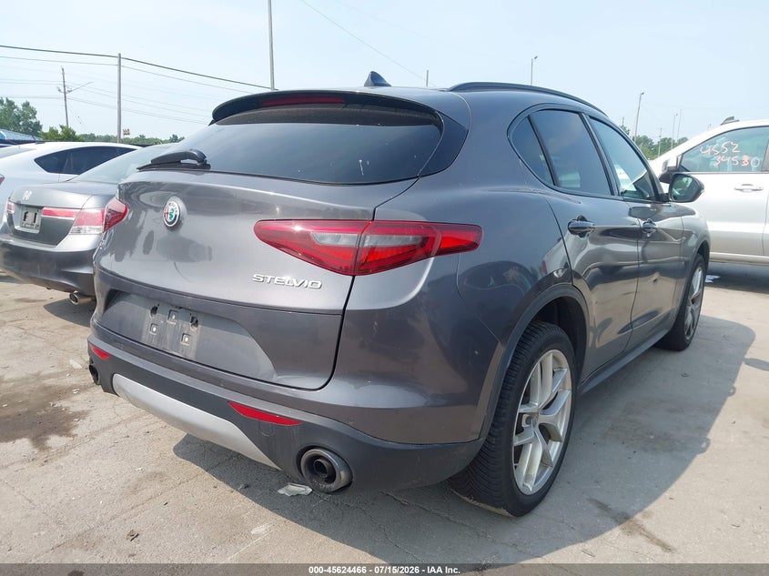 2018 ALFA ROMEO STELVIO auction photo 4