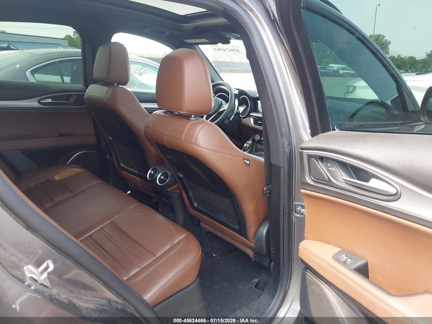 2018 ALFA ROMEO STELVIO auction photo 8