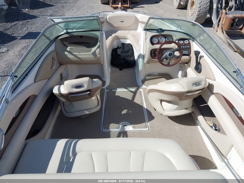 2006 CHAPARRAL 21' auction photo 5