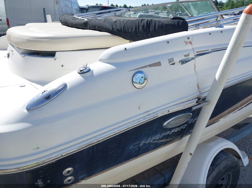 2006 CHAPARRAL 21' auction photo 6