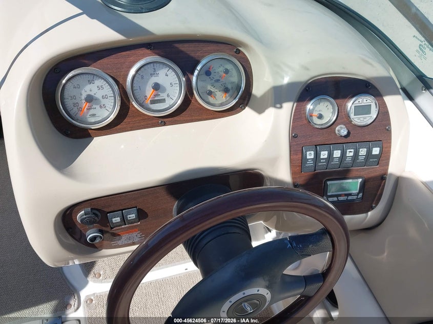 2006 CHAPARRAL 21' auction photo 7