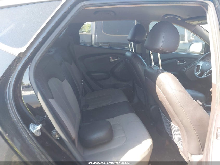 HYUNDAI TUCSON 2010 VIN KM8JU3ACXAU101362