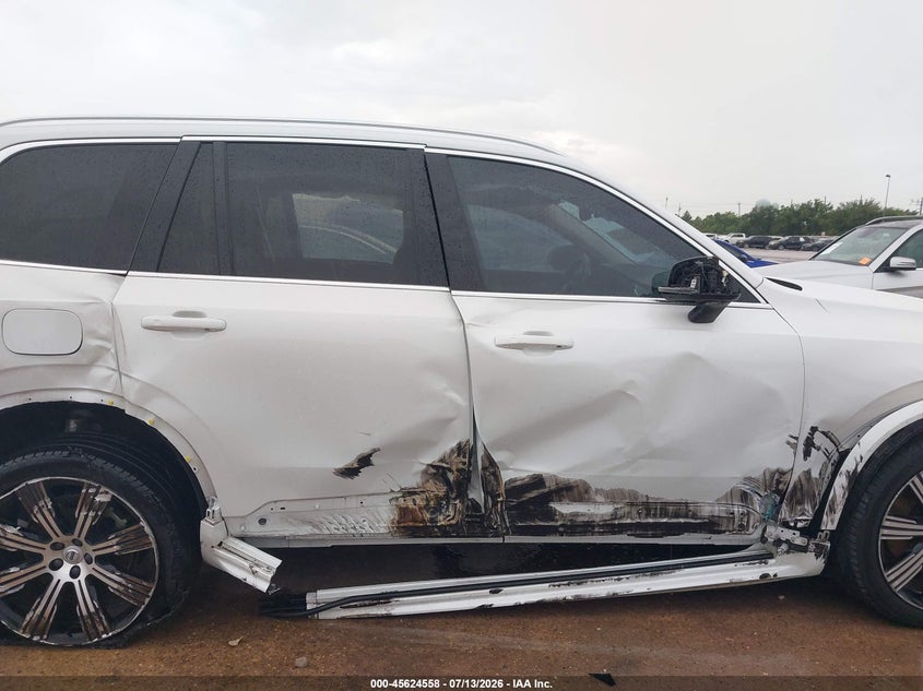 VOLVO XC90 RECHARGE PLUG-IN HYBRID - zdjęcie 6
