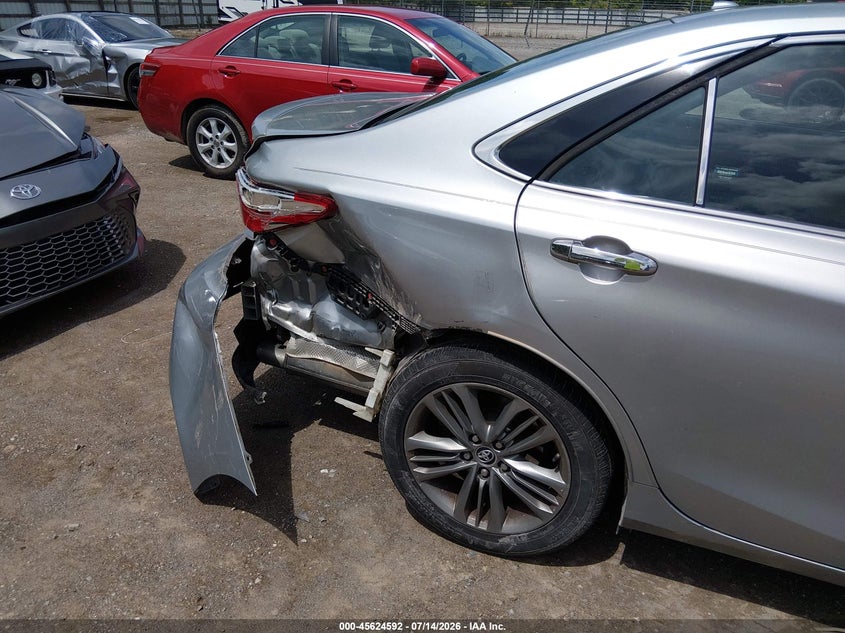 TOYOTA CAMRY - zdjęcie 6